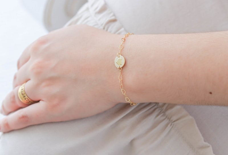 Pulseira Corações Encadeados com Pingente Coração banhada a ouro 18k — TK Semijoias