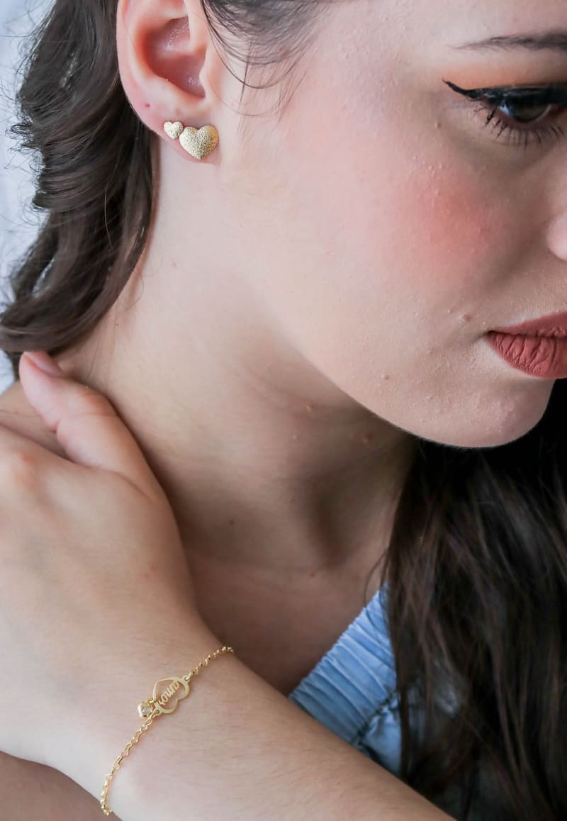 Pulseira Corações com Pingente 'Amor' banhada a ouro 18k — TK Semijoias