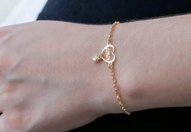 Pulseira Corações com Pingente 'Amor' banhada a ouro 18k — TK Semijoias
