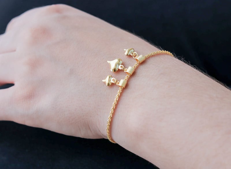 Pulseira Luxe com Pingentes de Coração banhada a ouro 18k — TK Semijoias