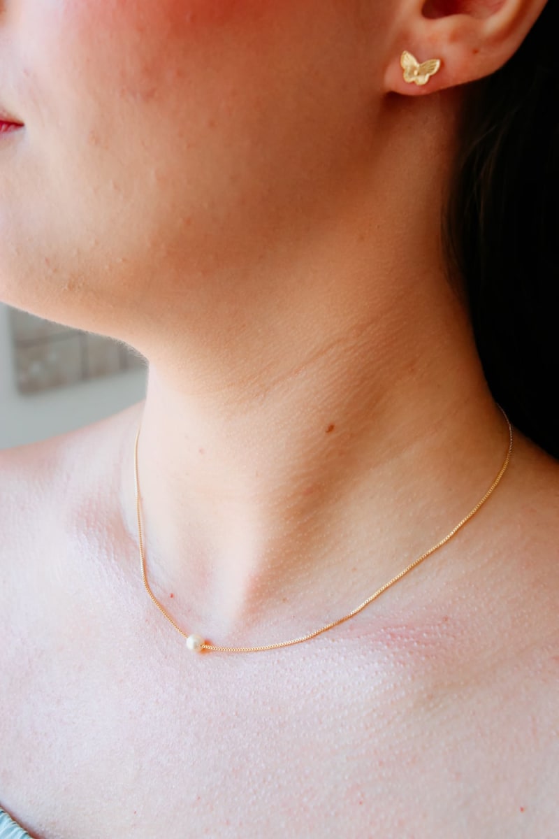 Colar Corrente Fina Pérola Flutuante banhada a ouro 18k — TK Semijoias