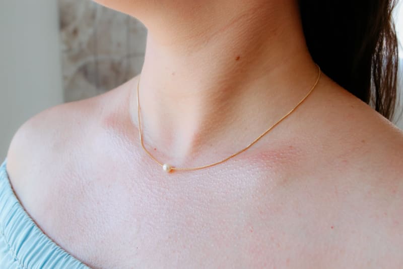 Colar Corrente Fina Pérola Flutuante banhada a ouro 18k — TK Semijoias