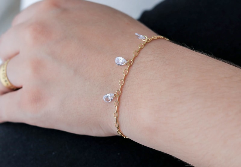 Pulseira Cartier com Pingente Gota Zircônia banhada a ouro 18k — TK Semijoias