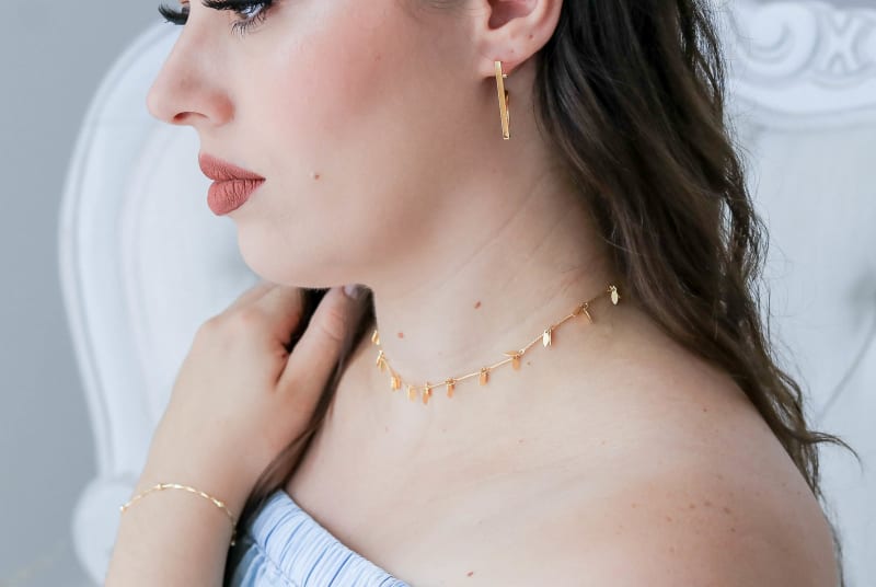 Brinco Haste Bar Retangular Dourado banhada a ouro 18k — TK Semijoias