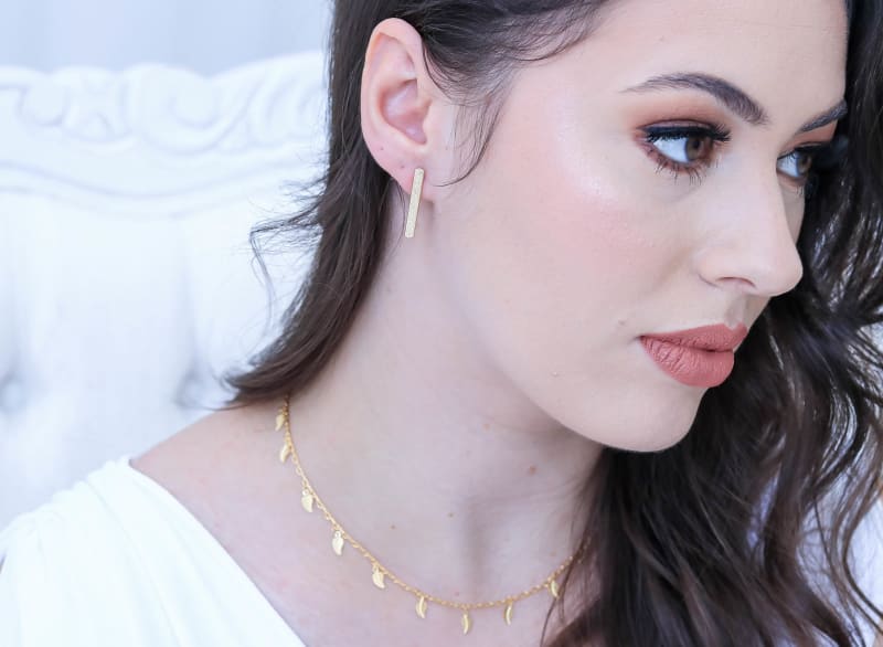 Brinco Palito Diamantado Brilhante banhada a ouro 18k — TK Semijoias