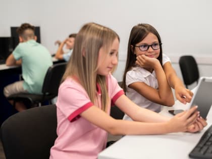 Профессии будущего: как подготовить ребёнка к миру технологий и цифровой безопасности