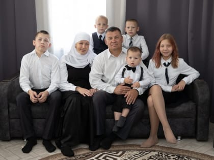 Рустам Минниханов встретился с лучшими семьями Татарстана в Казанском Кремле