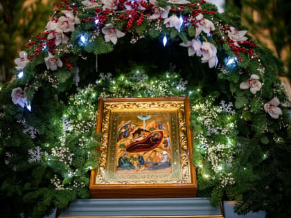 В канун праздника Рождества Христова митрополит Кирилл совершил всенощное бдение в Казанском кафедральном соборе