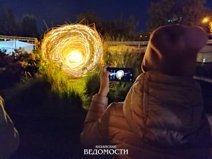 Фестиваль «НУР»: почему у сгенерированных нейросетями картин «нет души» и когда нас завоюет ИИ