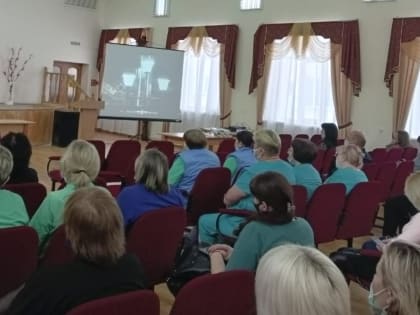 Коллектив дома-интерната «Юлдаш» встретился с замруководителя района по социальным вопросам