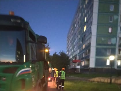 В Елабуге проводят очистку ливневой канализации