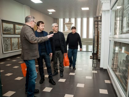 Наиль Галеев, генеральный директор ГК «СМУ-88»: «Спасибо за ваши живые рисунки, вдохновлённые нашими объектами!»