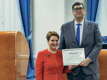 Сария Сабурская отметила успехи сотрудника Жилинспекции