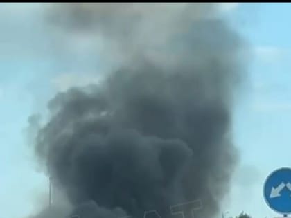 В Казани на выезде в сторону Лаишево загорелась машина