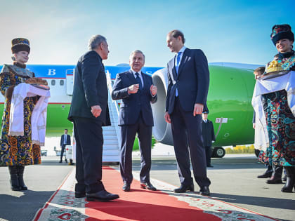 Президент Узбекистана Шавкат Мирзиёев впервые прибыл в Казань с официальным визитом