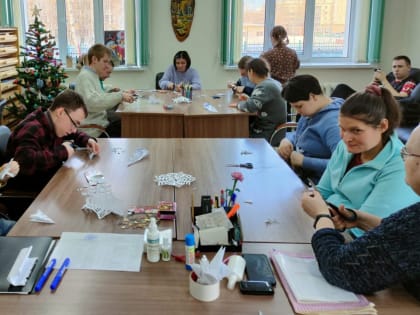 Участниками творческого занятия стали реабилитанты центра «Изгелек»