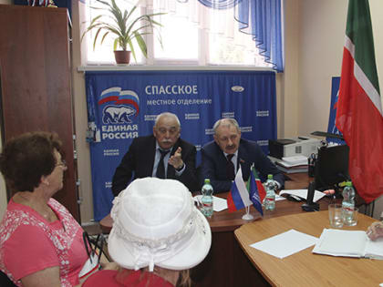 Депутат Госсовета РТ Фоат Валиев провел личный прием граждан в Спасском районе