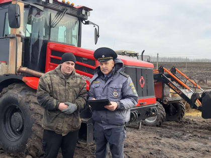 В сельхозформированиях района продолжается годовые технические осмотры самоходных машин, тракторов и прицепов к ним
