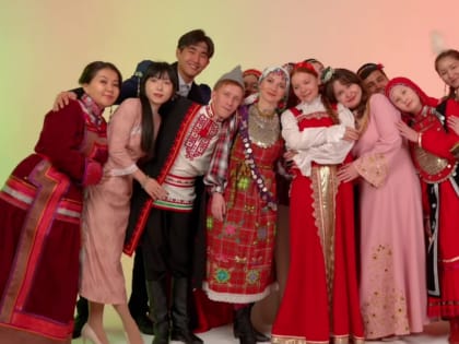 День народного единства: молодёжь Татарстана отмечает разнообразие культур