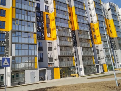 В Набережных Челнах по проспекту Яшьлек сдают ещё один новый дом