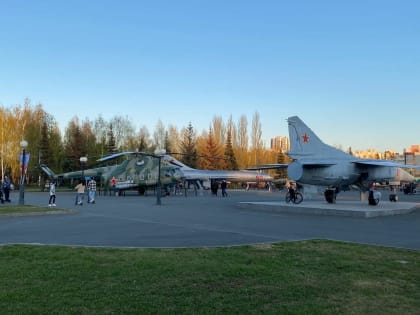 Казанцы пожаловались на загорающих людей в парке Победы