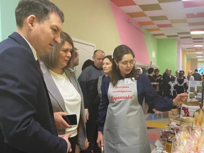 «Шаги в бизнес»: в Кукморе юные предприниматели представили свои бизнес-проекты