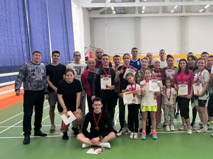 Итоги бадминтонного турнира «Новогодний волан»