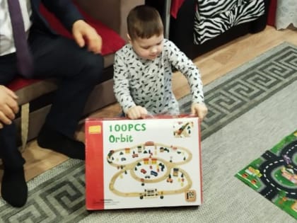 «Ёлка желаний»: Мидхат Шагиахметов исполнил мечту ребёнка