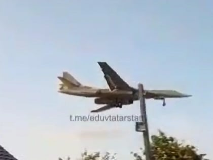 Ту-160 пролетел прямо над казанскими дачами — Telegram