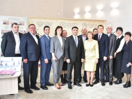Рамис Гаптраисович Музипов принял участие в торжественном открытии Года педагога и наставника в Кукморе.