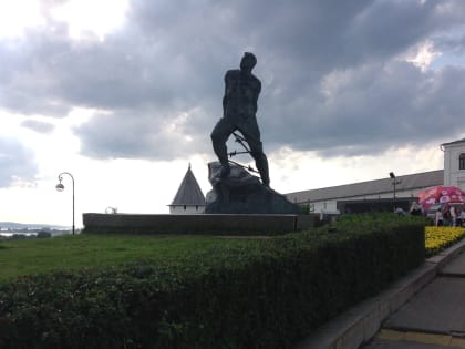 Ремонт казанских памятников подешевел почти в 2 раза