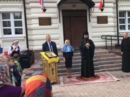 В Православной гимназии Альметьевска состоялась торжественная линейка, посвященная Дню Знаний
