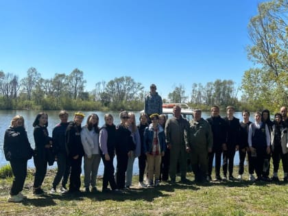 Школьники пришли на помощь рыбе: На Свияге установили 700 м нерестилищ