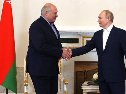 Лукашенко раскрыл детали недавнего телефонного разговора с Путиным