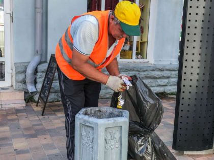 Казанцы в ужасе от мусорок в парке Горького