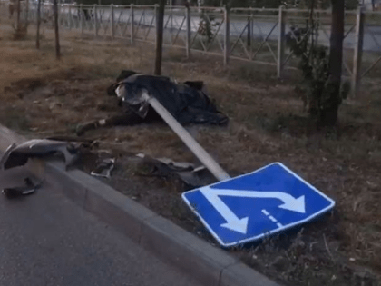 В Казани 21-летний мотоциклист погиб после столкновения с иномаркой и столбом