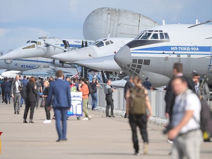 Путин показал Эрдогану Су-57, МС-21 и новый «Аурус»