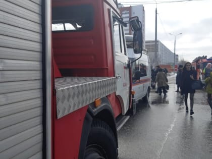 В казанском СНТ загорелся дом — очевидцы сообщали о взрывах