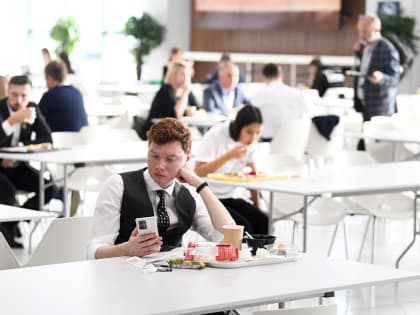 Татарстан вошел в топ-5 регионов России по количеству вакансий с зарплатой выше 100 тысяч рублей