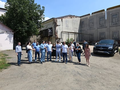 Метшин дал рекомендации по благоустройству объектов по ул. Баумана