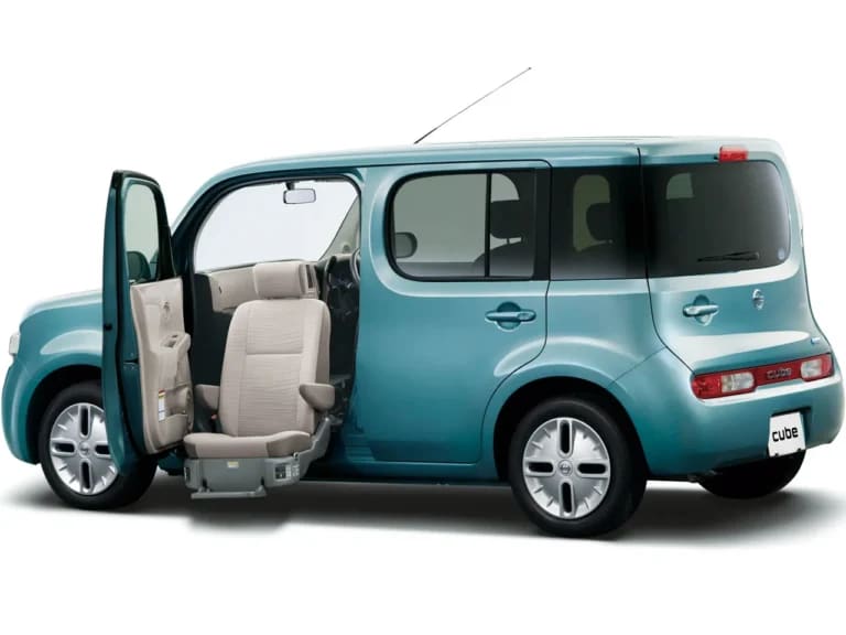 NISSAN CUBE Z11 available to import to Australia