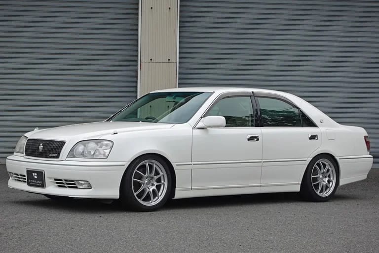 Toyota Crown ATHLETE V JZS171 Sedan available to import to Australia
