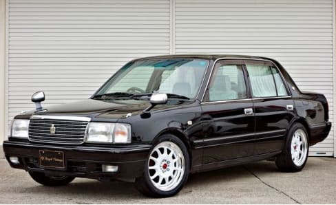 Toyota Crown GBS12 available to import to Australia