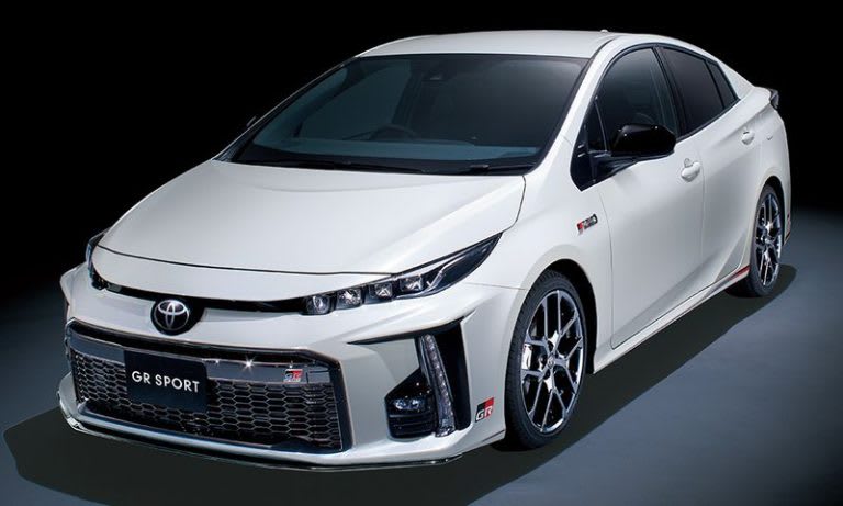 Toyota Prius ZVW52 available to import to Australia