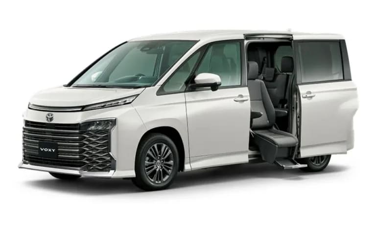 Toyota Noah/Voxy ZRA90/ZRA95 available to import to Australia