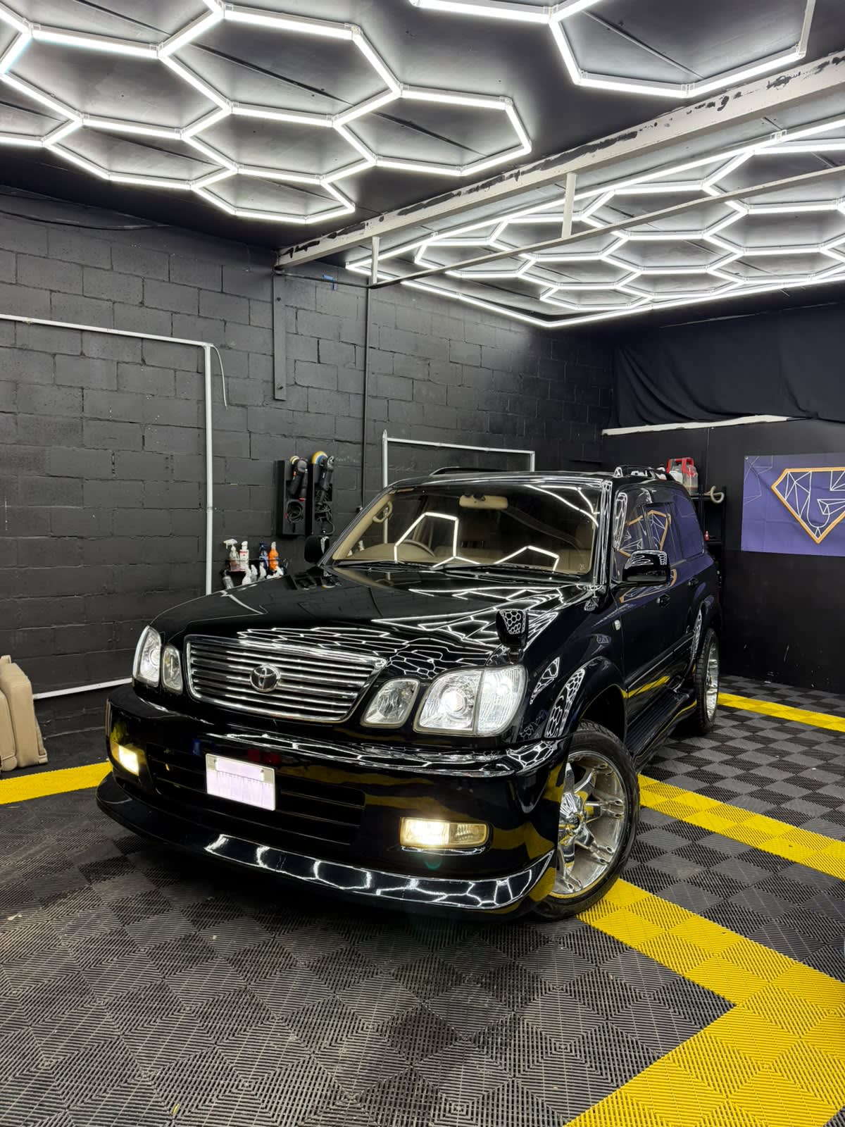 2001 Lexus LX470 V8 Cygnus 4X4 Toyota Landcruiser available imported car in Australia