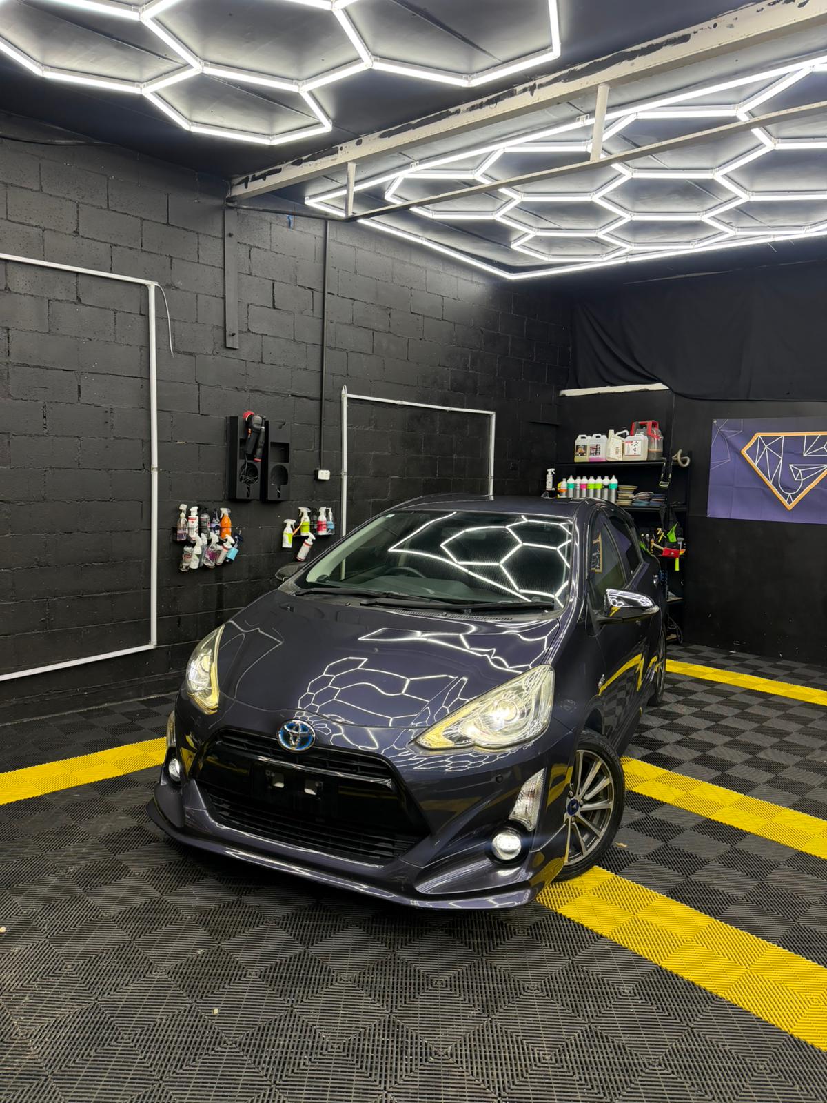 2015 Toyota Aqua / Prius C Hyrbid