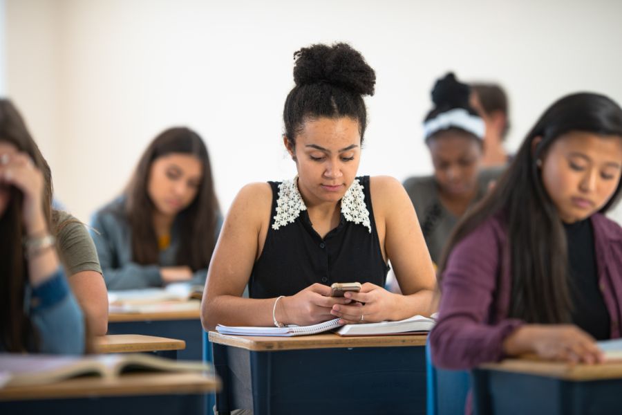 student unfocused in class which leads to drop out