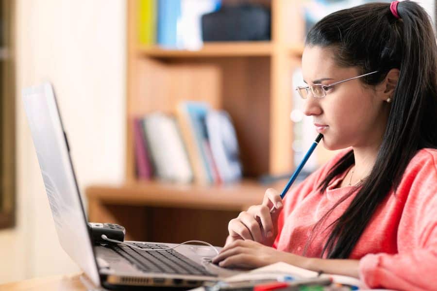 learner trying to decide if they should take a gap year