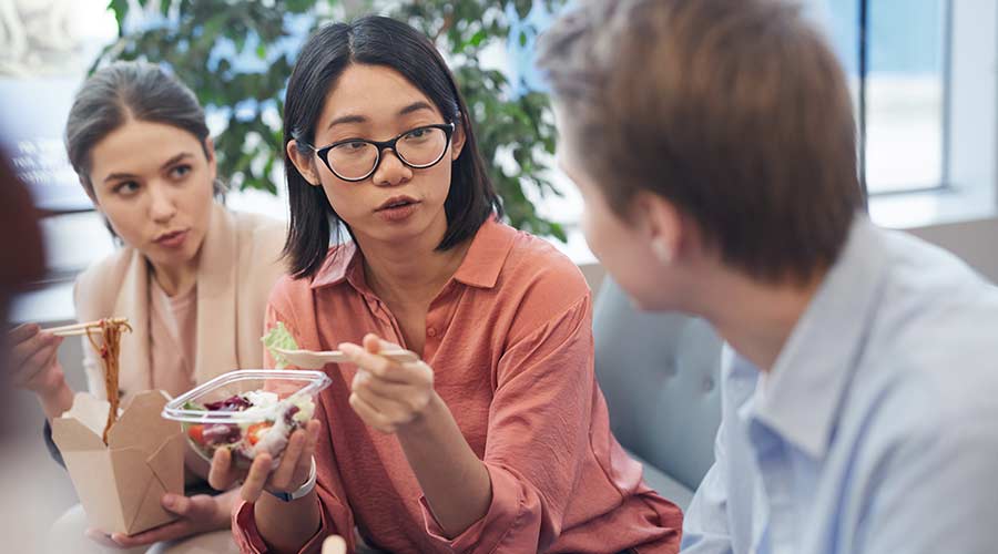 students having lunch